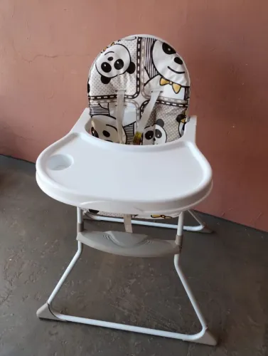 Cadeirinha de alimentação