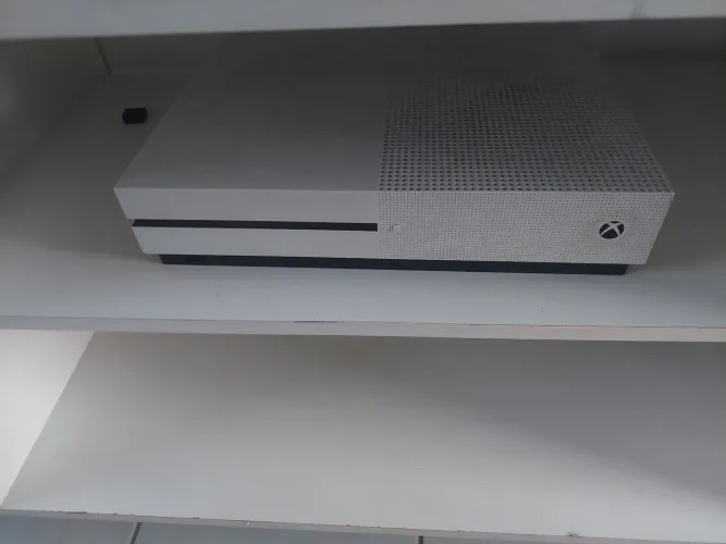 Vendo xbox one sem controle