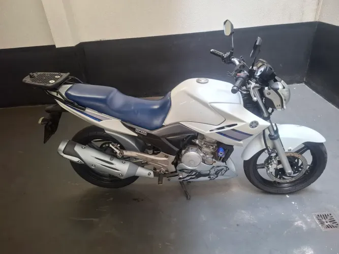 Estou vendendo por motivo de viajar
