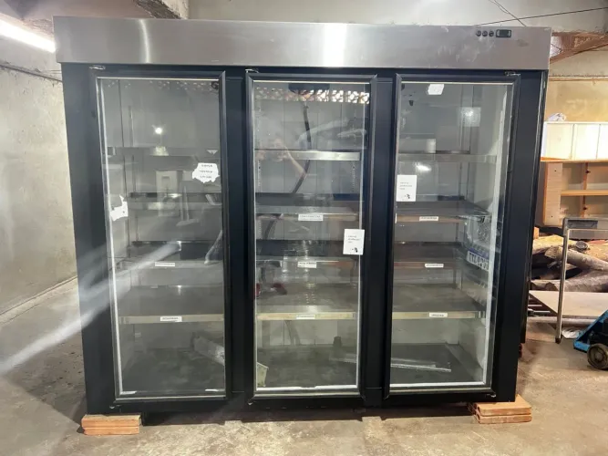Expositor Refrigerado 3 portas 
