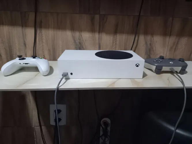 Xbox series s semi novo