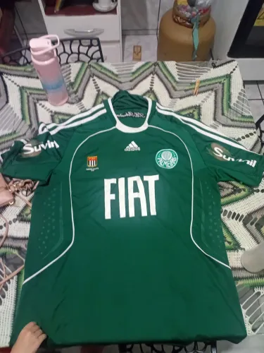 Vendo duas camisas do Palmeiras originais.