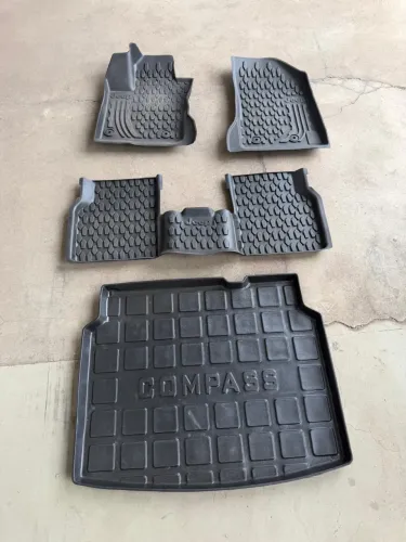 Kit tapete bordas elevadas Jeep Compass