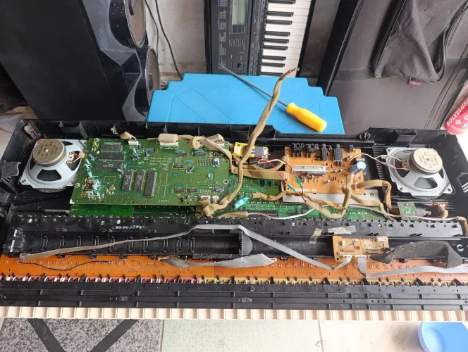 Consertamos   réguas de teclaods Yamaha 