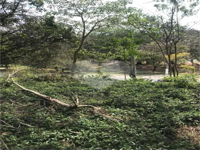 Terreno à venda em Morumbi - SP
