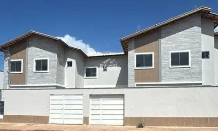 Casa à venda em São Francisco, Serra | 2 suítes, 66,94m²