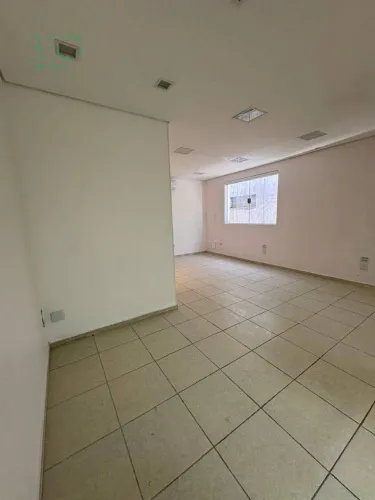 Sala para alugar, 60 m² por R$ 3.348/mês