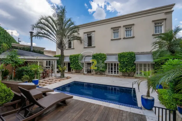 Casa à venda no Alto de Pinheiros 5 suítes 5 vagas 584m²