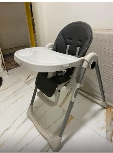 Vende ser cadeirinha de refeição R$ 550