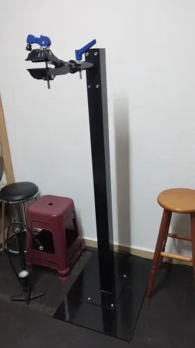 Suporte para manutenção em Bicicletas