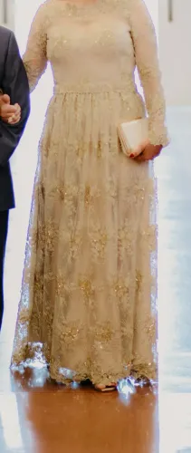 Vestido de festa dourado - mae da noiva