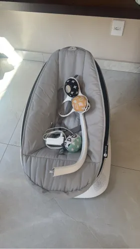 Cadeira balanço bebê 4moms 