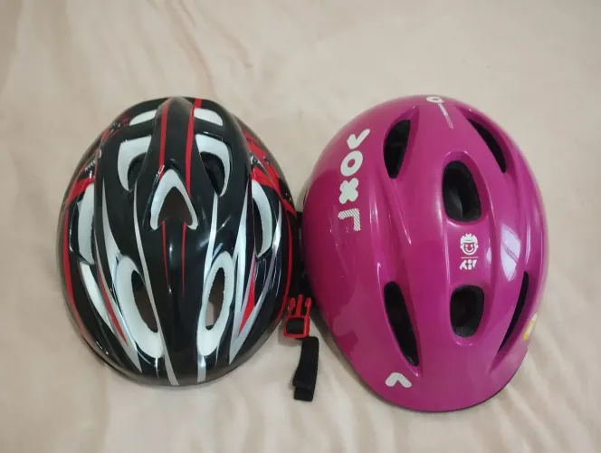 Dois capacetes de ciclismo pelo preço de um 