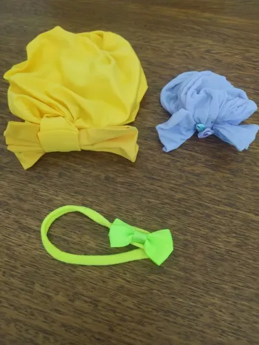 Conjunto De Toucas E Laço Para Bebê