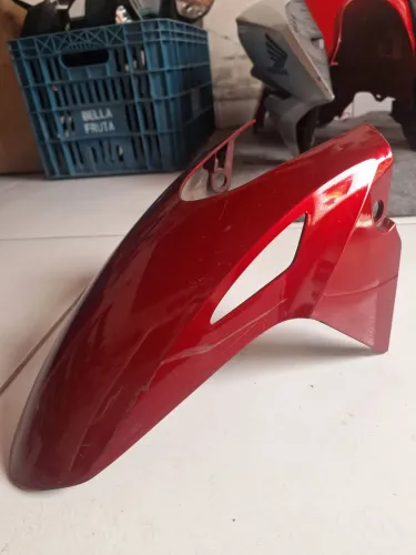 Paralama titan 2026 vermelho só tenho o bixo