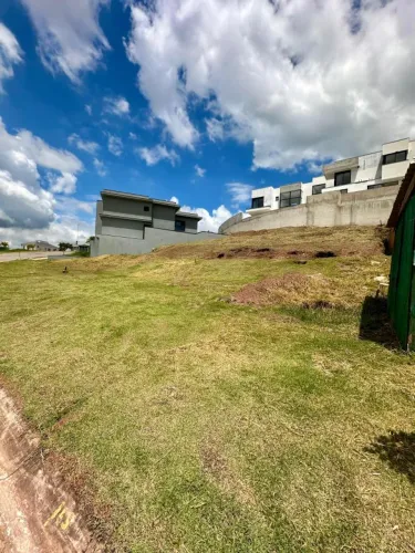 Terreno em Condomínio para Venda em Santana de Parnaíba, Tamboré