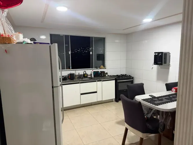 CASA COM 2 QUARTOS EM ANCHIETA