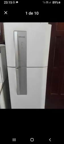 Vendo essa geladeira funciona muito bem inteirinha 110v só buscar em Canoas não entrego