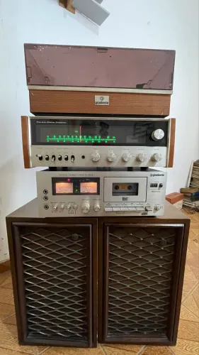 Rádio Gradiente antigo 