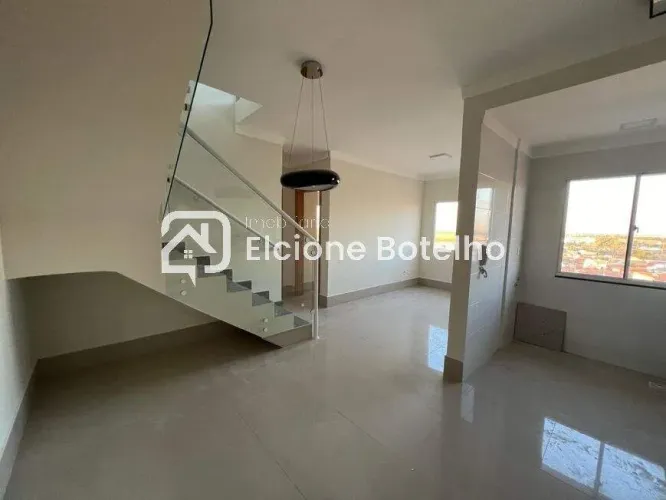 Cobertura para aluguel, 3 quartos, 1 suíte, 1 vaga, JARDIM EUROPA - Uberlândia/MG