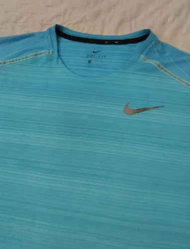 CAMISA NIKE RUNNING DRY-FIT ORIGINAL TAMANHO (XL) GRANDE USADA EM PERFEITO ESTADO