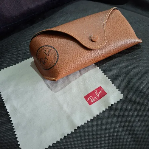 Ray-Ban Case Estojo para Óculos em Couro com Flanela 