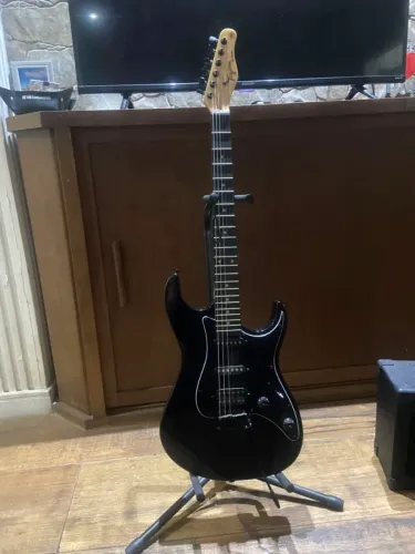 Guitarra Tagima TW series 520
