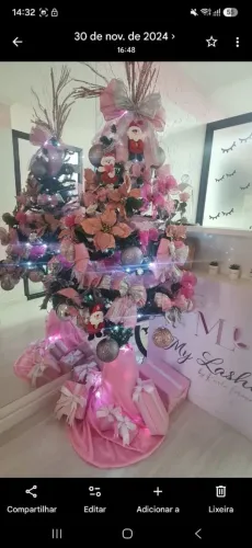 Árvore de Natal Decorada Completa