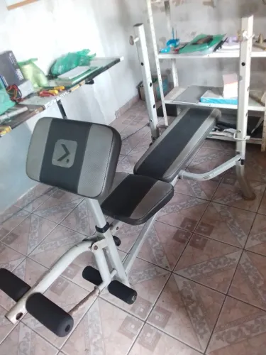 ESTAÇÃO DE MUSCULAÇAO, BARRAS E ANILHAS R$1.350