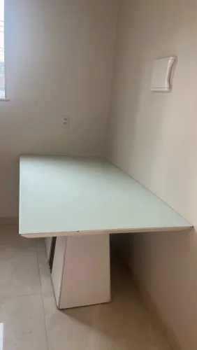 Mesa de jantar com 6 cadeiras
