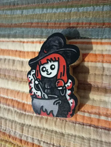 Boneco Darktoy Fofotrevas Darkside Books Magicae (Novo) Bruxinha no Caldeirão