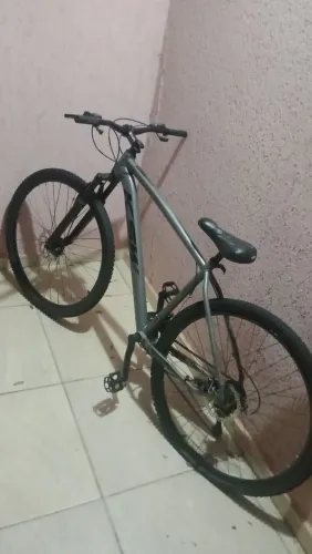 Bicicleta aro 29 3 meses de uso
