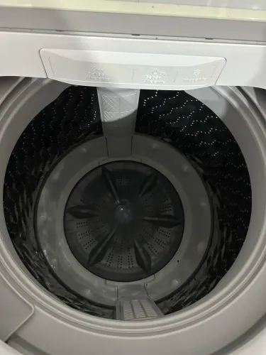 ? VENDE-SE MÁQUINA DE LAVAR EM PERFEITA CONDIÇÕES ?