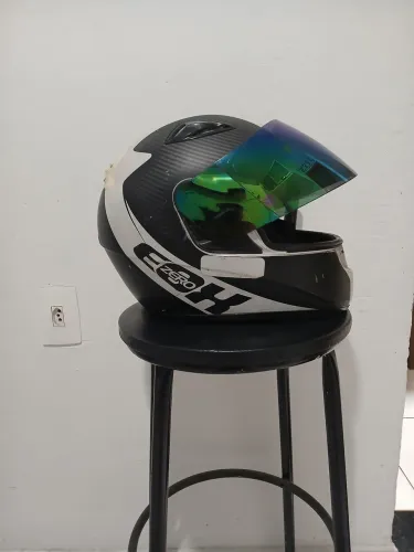 TROCA-SE CAPACETE SPECTRON SEMI NOVO VISEIRA CAMALEÃO POR CAVACO USADO 