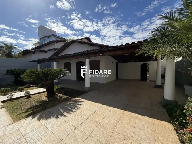 CASA DE 4 QUARTOS PARA ALUGAR NO BAIRRO JARDIM PANORAMA!