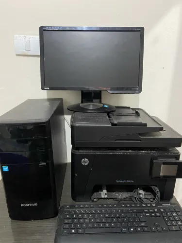 Vendo computador impressora scanner. Leia a descrição com atenção.