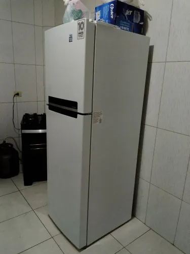 Geladeira Midea FrossFree Duplex 394L<br><br>R$2099,99