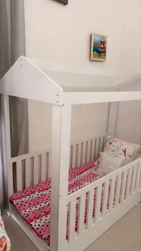 Cama infantil casinha