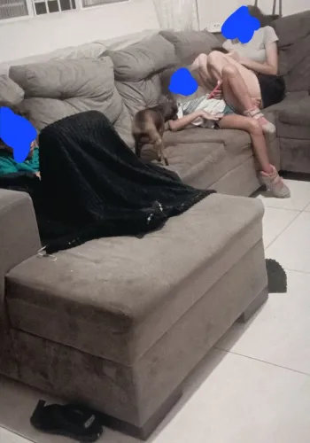 Vende se sofá usado conservado de canto 6 lugares cor cinza.
