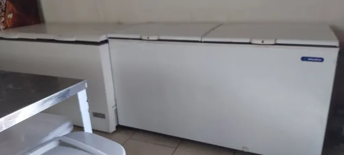Vendo freezer 540 litros
