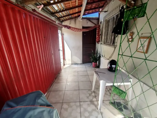 Vende-se Casa