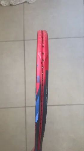 Raquete yonex 100