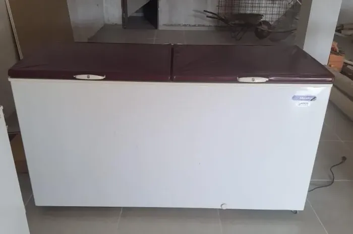 Freezer metal frio