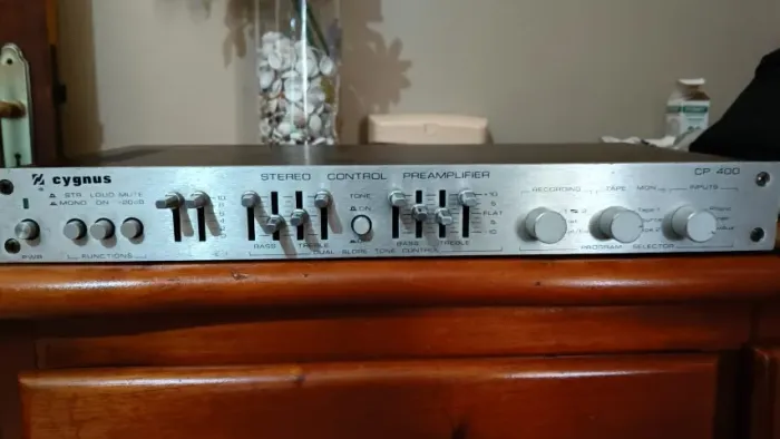 Pré Amplificador Cygnus CP 400