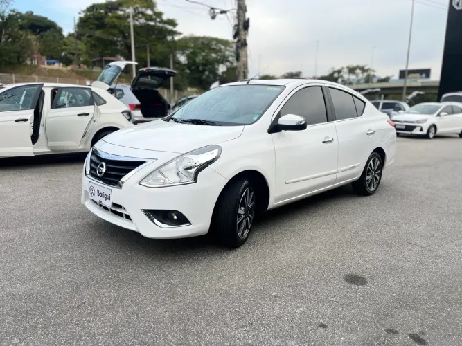 Nissan Versa SL 1.6 16V Flexstart 4P Aut. 2020