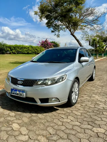 Kia Motors Cerato 1.6 16V Aut. 2012