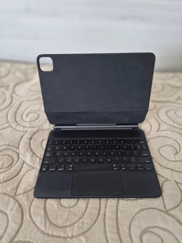 Apple Magic Keyboard para iPad (A2261)