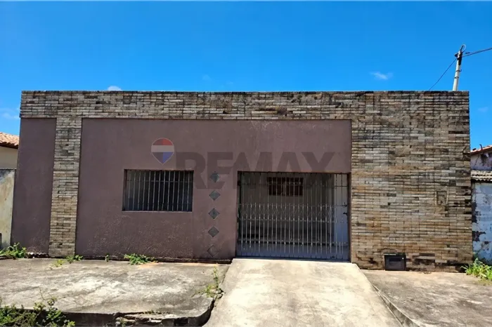 CASA À VENDA NO CONJUNTO SANTA CATARINA NATAL/RN - ACEITA FINANCIAMENTO