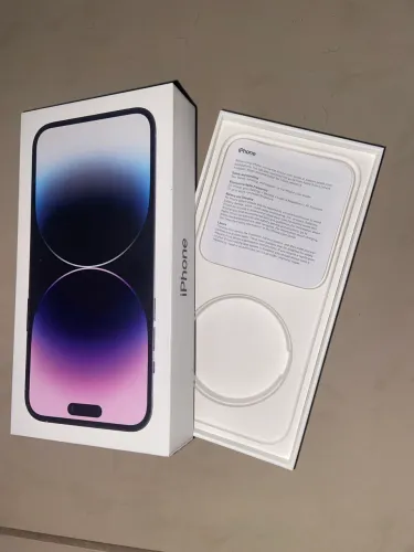 Caixa iphone 14Pro Max + fone original Apple