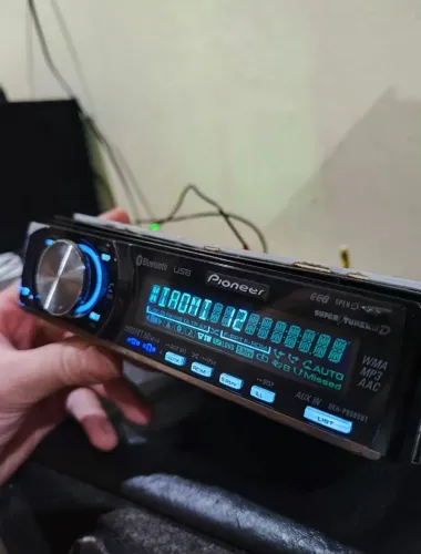 Som Toca CD Pionner DEH8080 , Blueth e Pen Drive 